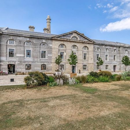 Luxury 2 Bed Apartment In Historic Royal William Yard พลีมัธ ภายนอก รูปภาพ