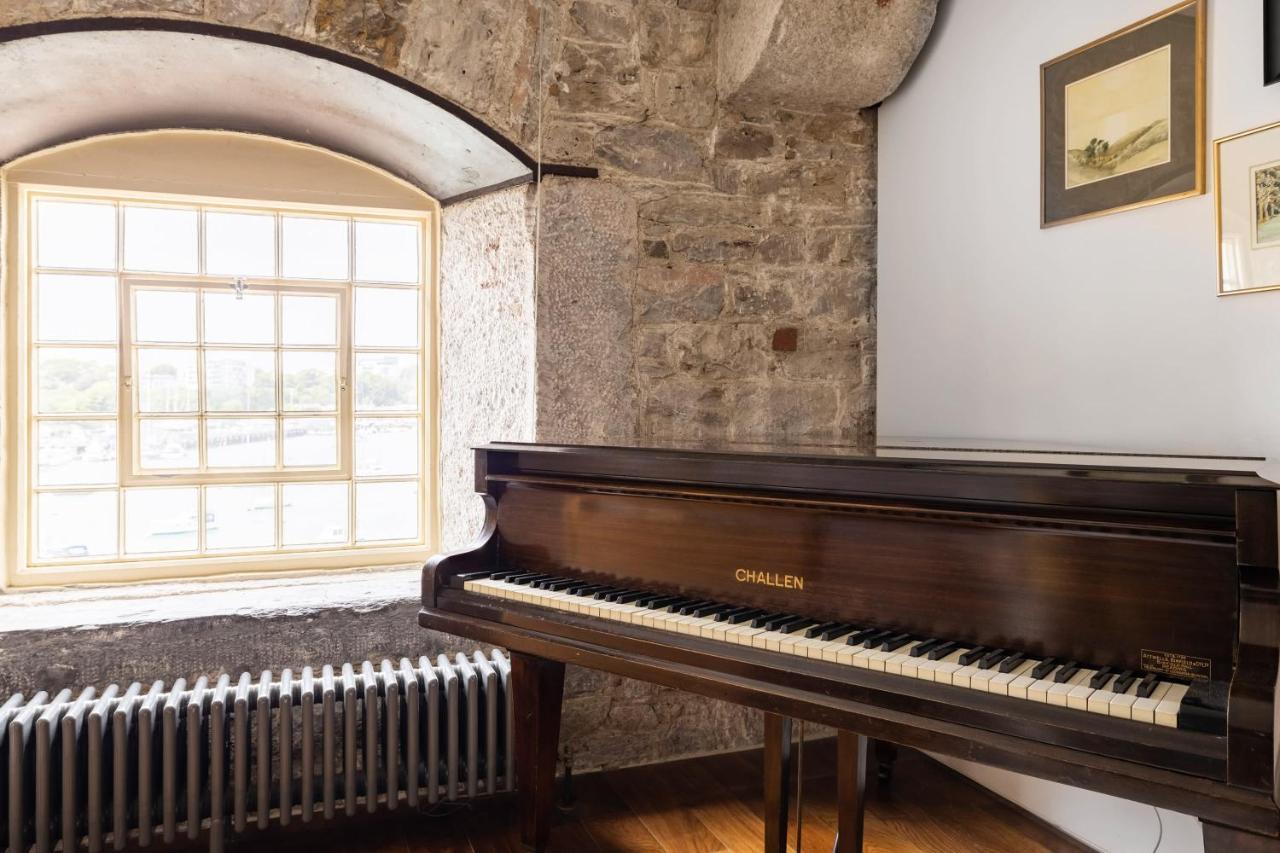 Luxury 2 Bed Apartment In Historic Royal William Yard พลีมัธ ภายนอก รูปภาพ