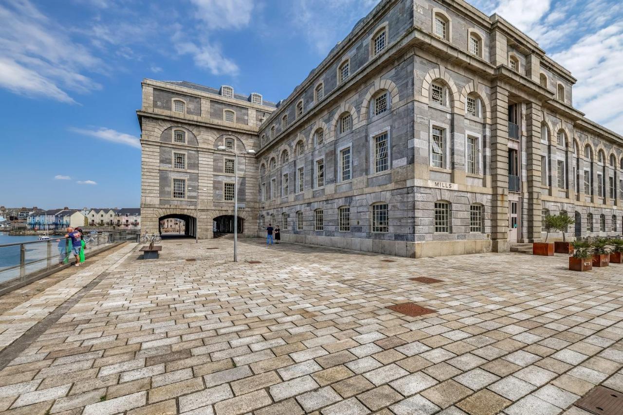 Luxury 2 Bed Apartment In Historic Royal William Yard พลีมัธ ภายนอก รูปภาพ